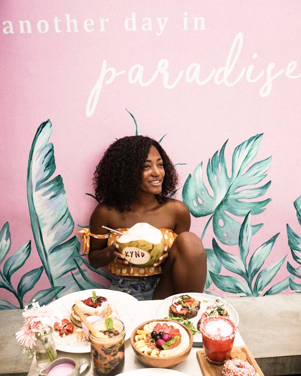 20 Tips To Master The Art Of Eating Alone | As Told By A Solo Traveler 