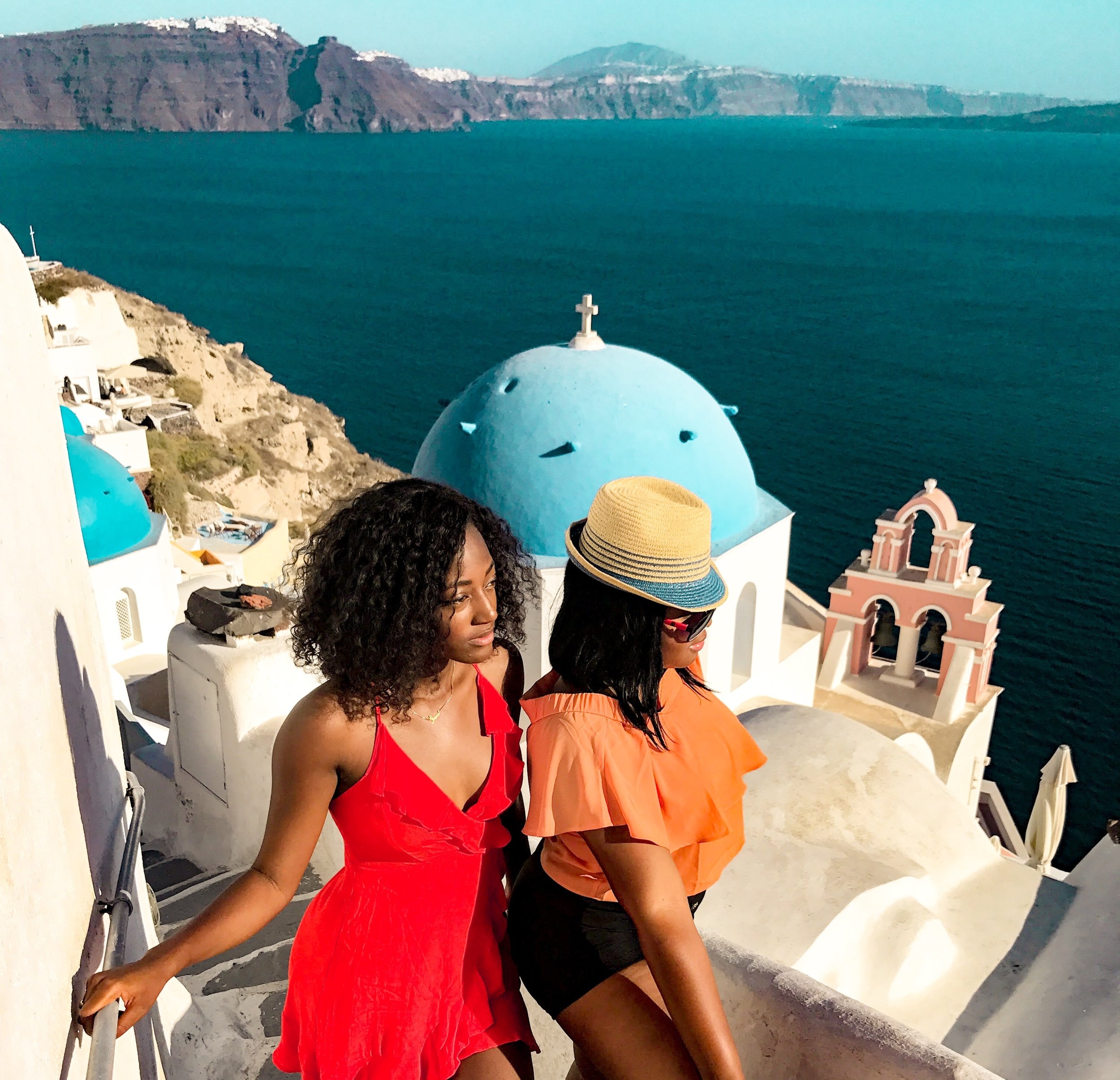 13 Simple Ways To Meet People While Traveling Solo