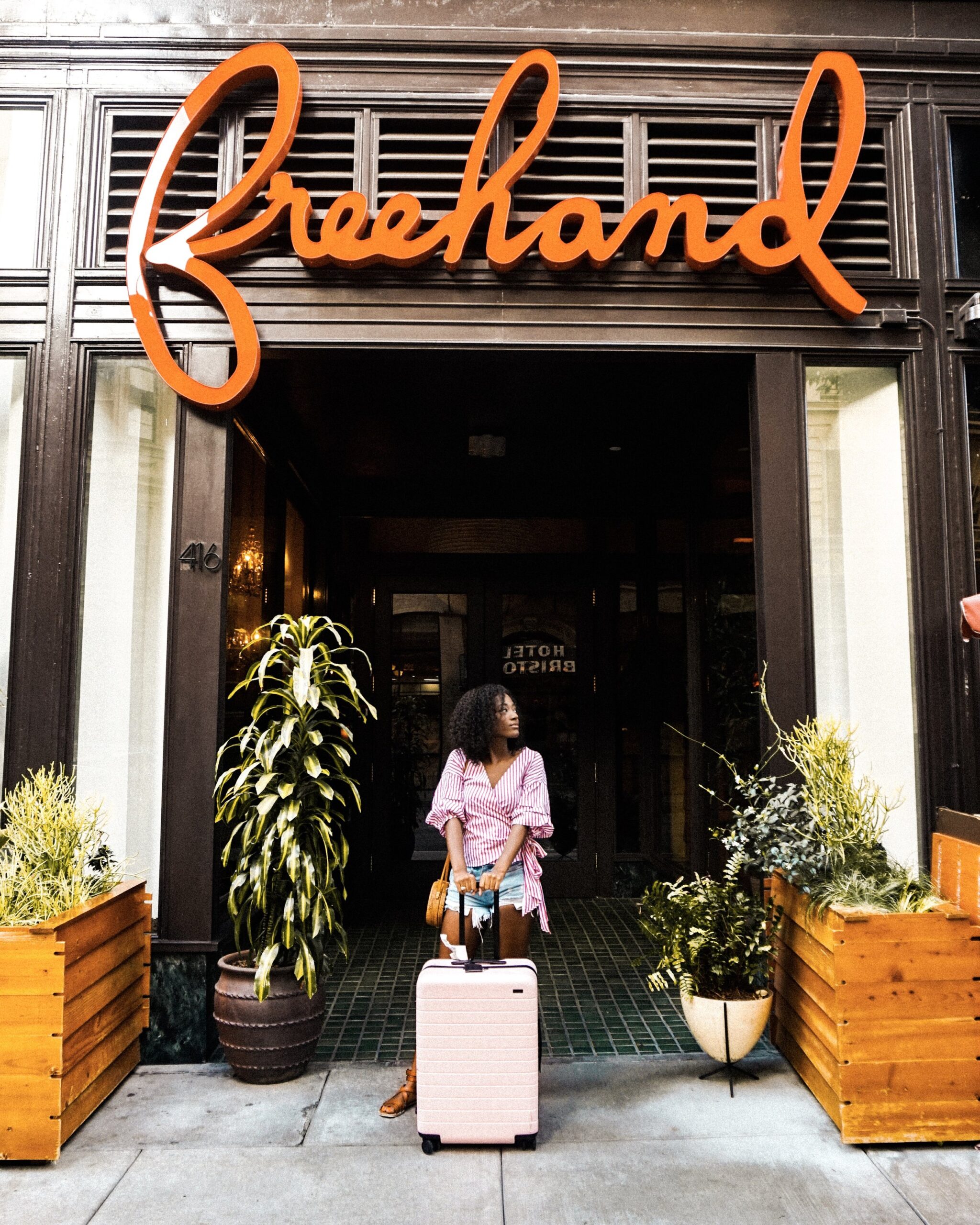 How To Save On Hotels With Hotel Tonight's Daily Drop Feature 